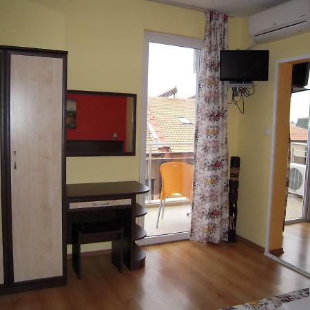 Bona Dea Club Hotel Sveti Vlas Buitenkant foto