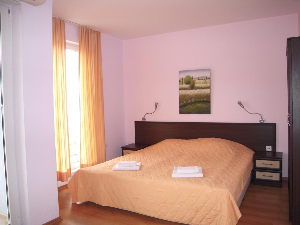 Bona Dea Club Hotel Sveti Vlas Kamer foto