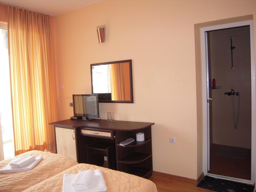 Bona Dea Club Hotel Sveti Vlas Kamer foto