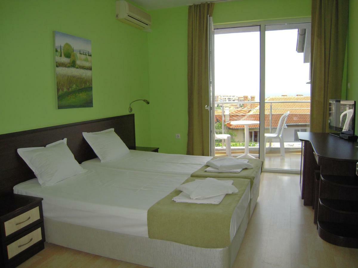 Bona Dea Club Hotel Sveti Vlas Buitenkant foto