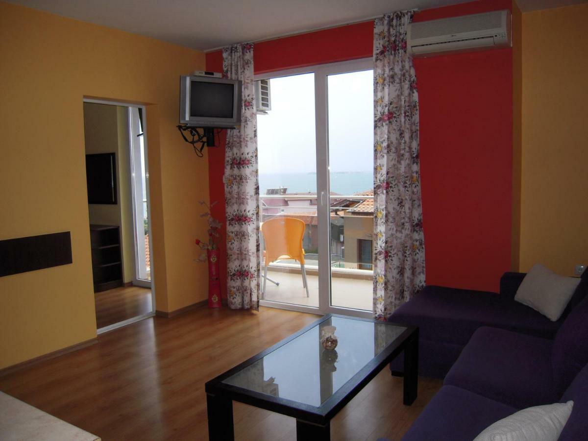 Bona Dea Club Hotel Sveti Vlas Buitenkant foto