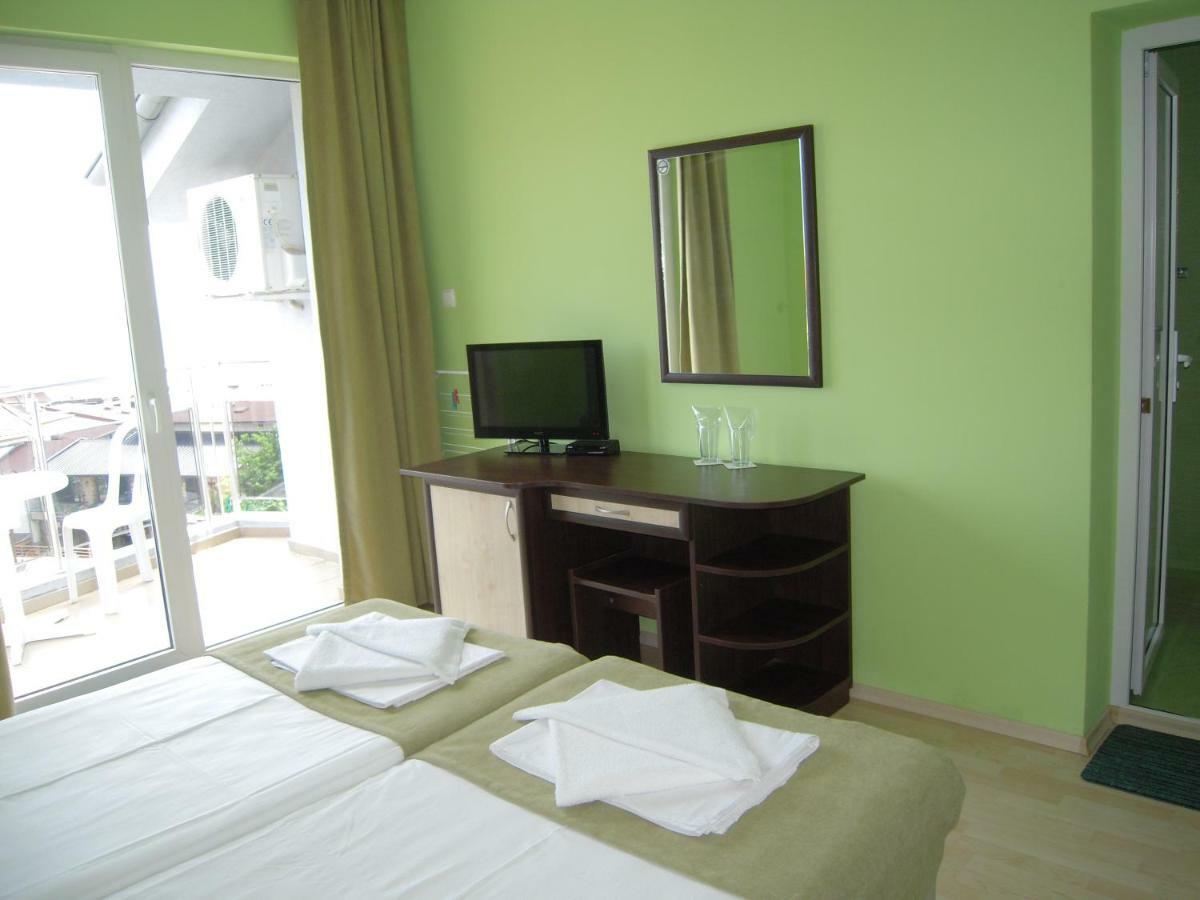 Bona Dea Club Hotel Sveti Vlas Buitenkant foto