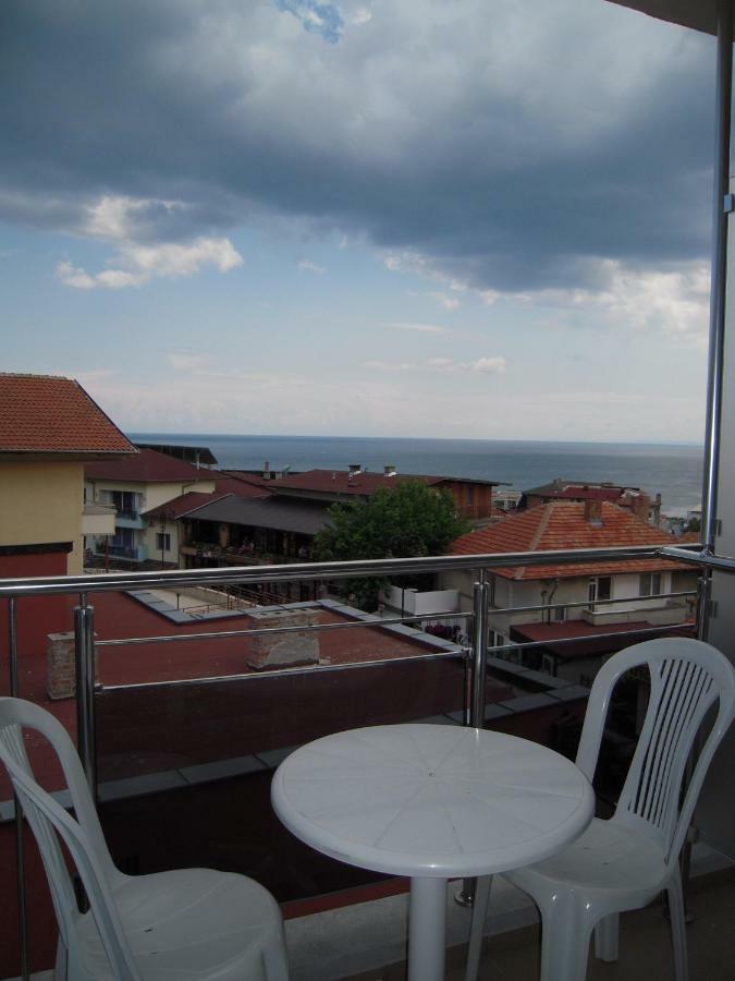 Bona Dea Club Hotel Sveti Vlas Buitenkant foto