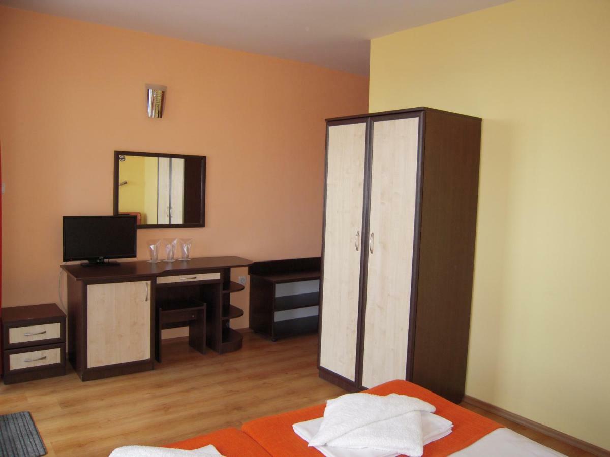 Bona Dea Club Hotel Sveti Vlas Buitenkant foto